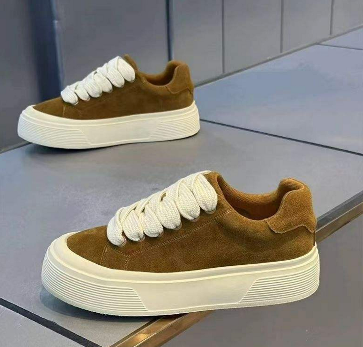 Men's White Skateboarding Sneakers